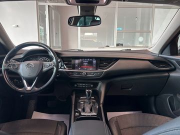 Opel Insignia - 11