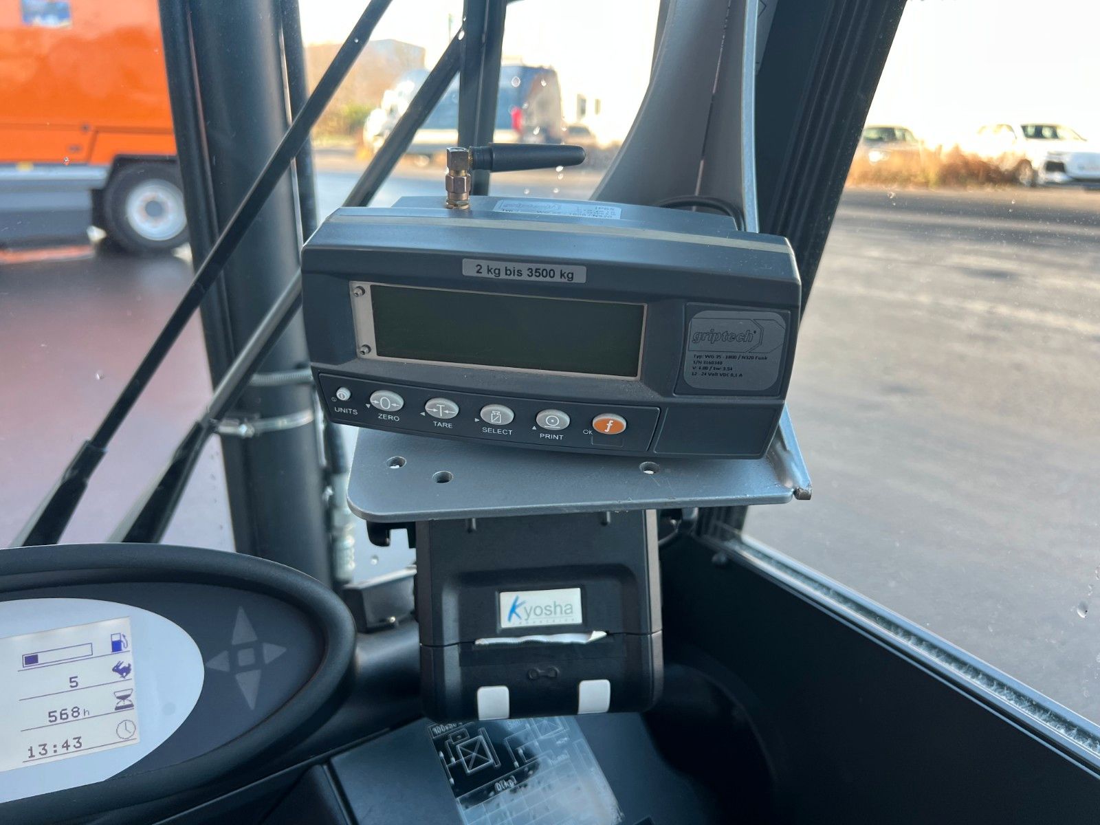 Fahrzeugabbildung Still RX70-30 / Triplex: 4.60m / nur 568h / SS / Waage