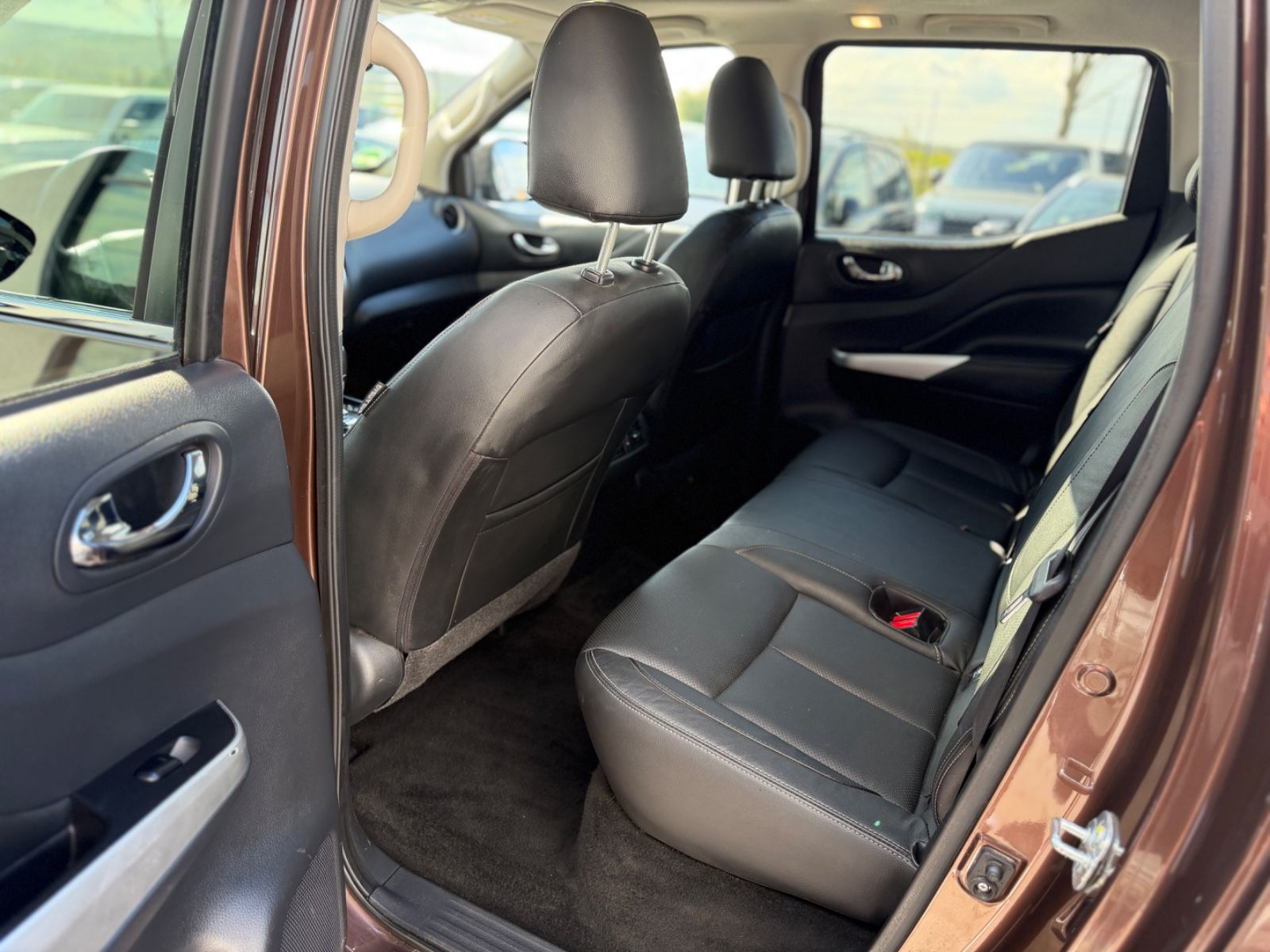 Navara NP300 Tekna Double Cab 4×4 2.3 dci Aut