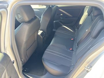 Bild 8 Opel Astra GS AT8/NAVI/SHZ+LHZ/PDC vo+hi+360Cam