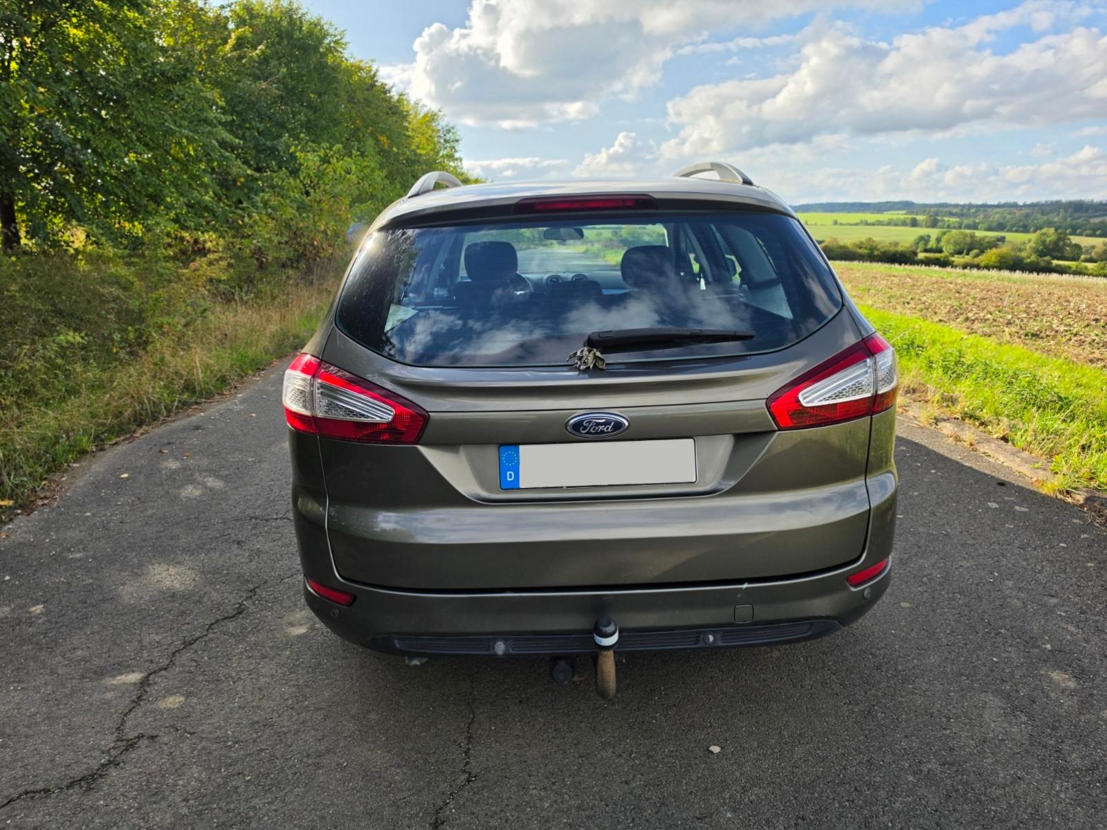 Ford Mondeo 2011 — photo 9