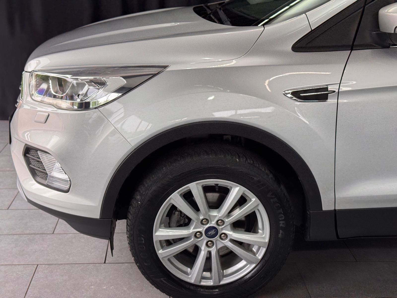 Fahrzeugabbildung Ford Kuga Cool & Connect|NAVI|1.HAND|