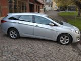Hyundai i40 cw 1.7 CRDi Style 100kW Automatik Style - Hyundai i40 mit Diesel-Antrieb: Kombi, Automatik, 1.7