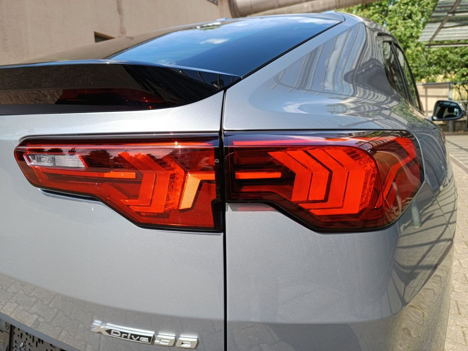 BMW iX2 - Bild 16