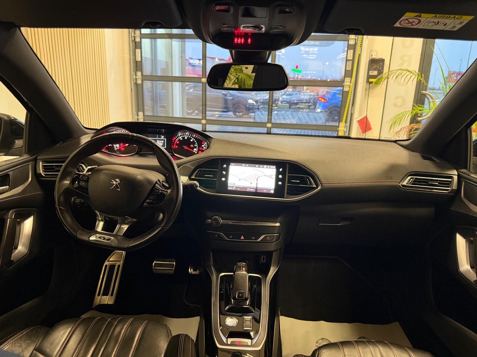 Fahrzeugabbildung Peugeot 308 GT /AHK /NAVI/KAMERA/LEDER/SCHECKHEFT