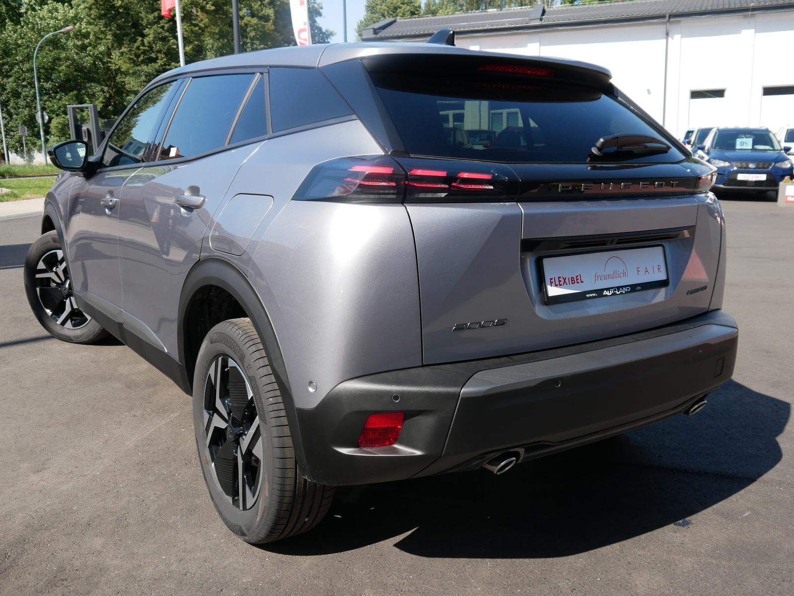 Peugeot 2008 PureTech 145 Aut. LED ACC Navi 360°