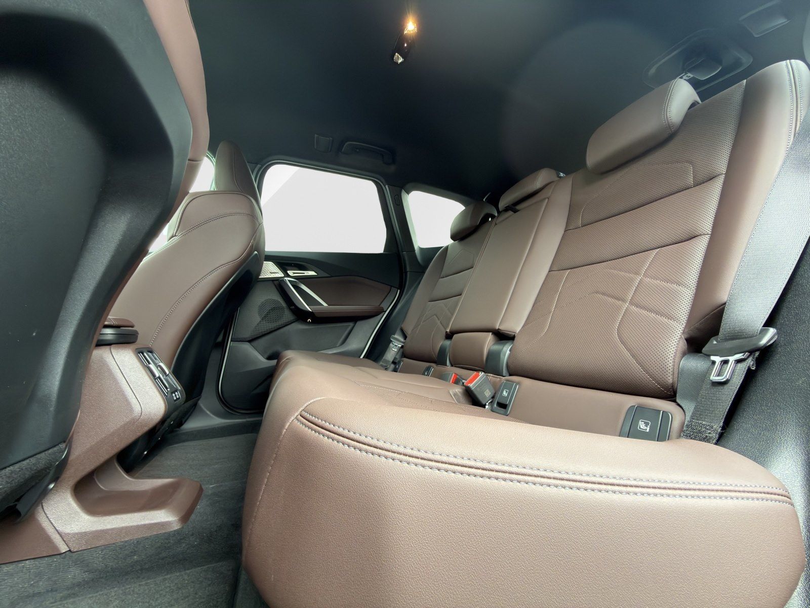 BMW iX1 - Bild 13
