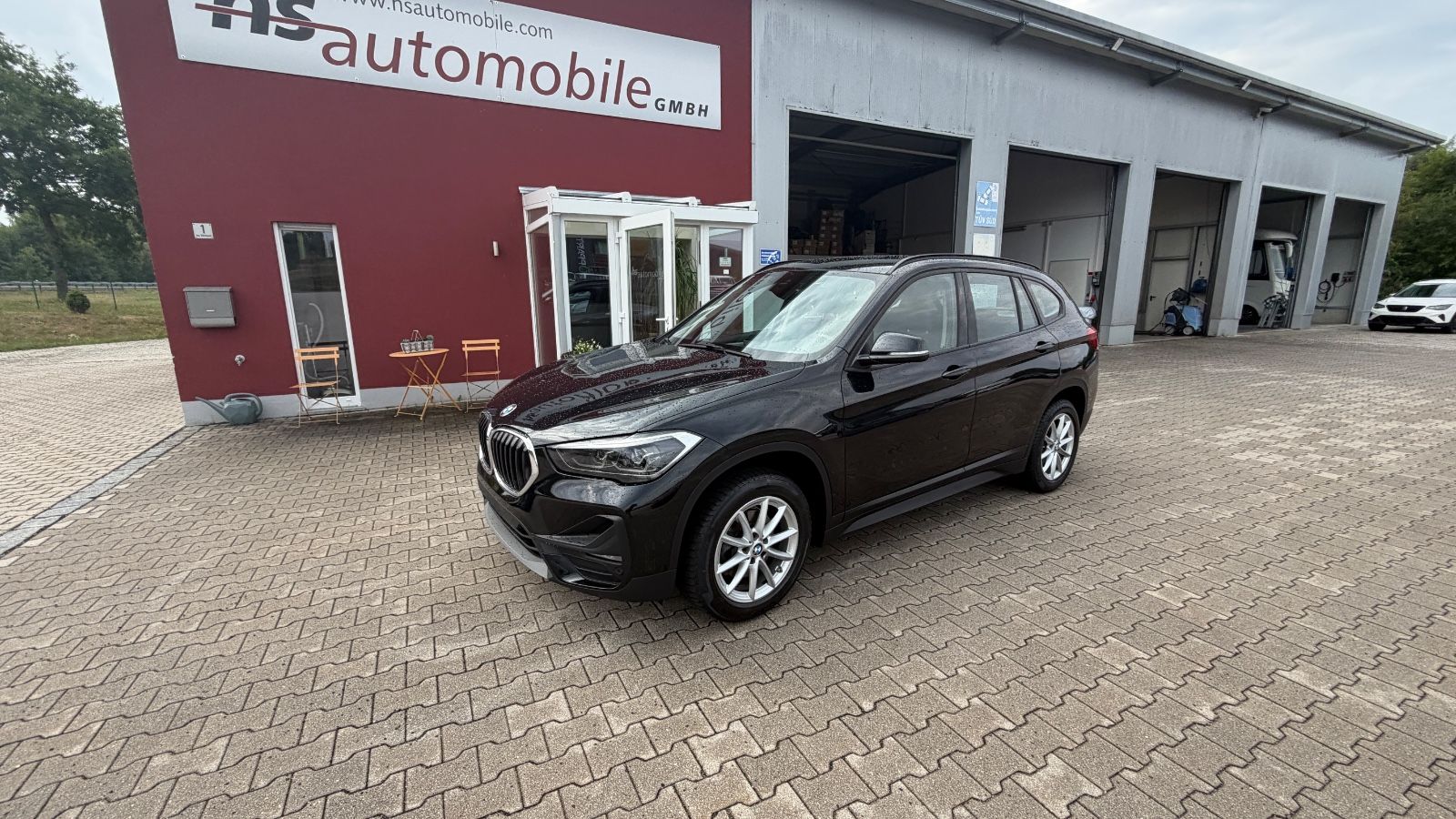 BMW X1 sDrive 18 d Advantage foto 2