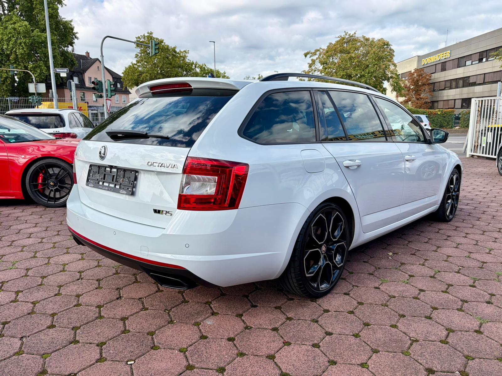 Skoda Octavia Combi RS 230 ch DSG • ACC • Caméra • CarPlay • Keyless • Hayon électrique