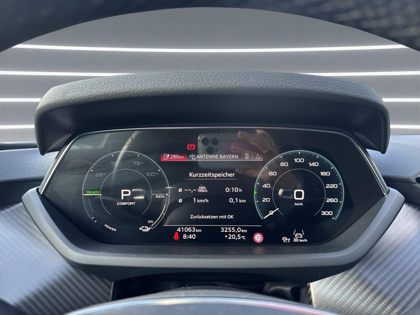 Audi e-tron GT qu LED KAMERA PANO ACC PDC NAV SHZ 20"