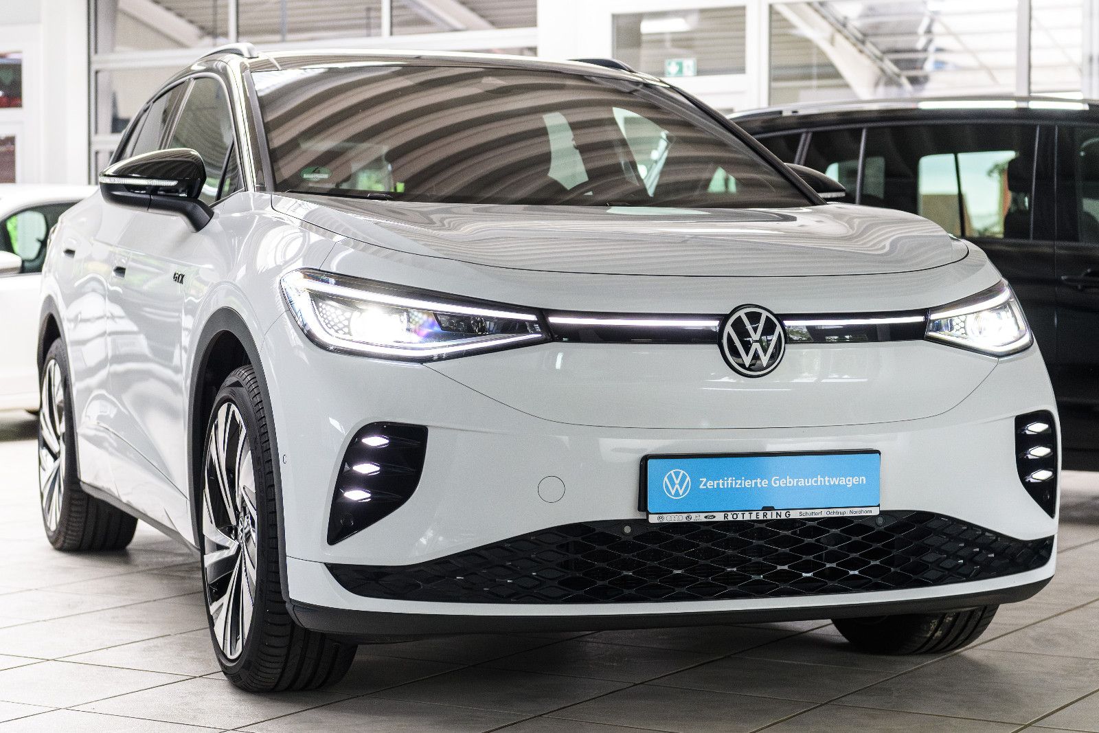 Fahrzeugabbildung Volkswagen ID.4 GTX 4Motion IQ-LIGHT+AHK+WÄPU+KAMERA+HuD+21
