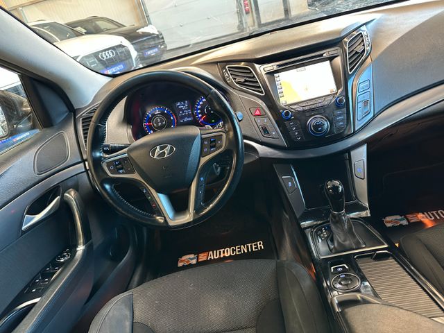 Hyundai i40 cw blue Premium *Navi*TOP*AHK*
