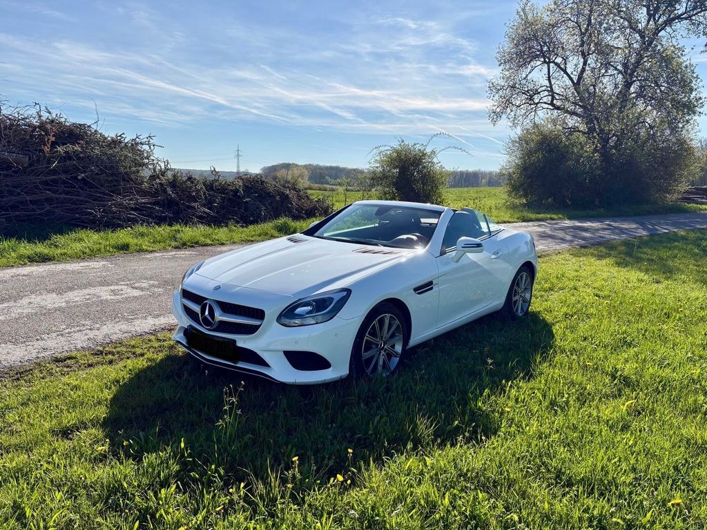 Image of Mercedes-Benz SLC 180