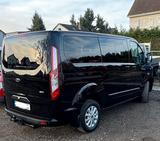 Ford Transit Custom L1H Automatik 8 Sitze 170PS - schwarze Ford Transit