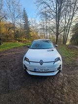 Renault R 5 Iconic Five 150 Comfort Range Iconic Jahresw - weiße Renault R 5