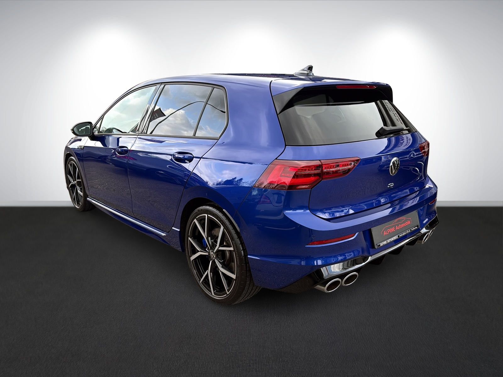 Volkswagen Golf VIII R 2.0 TSI 4Motion DCC HarmanKardon foto 5