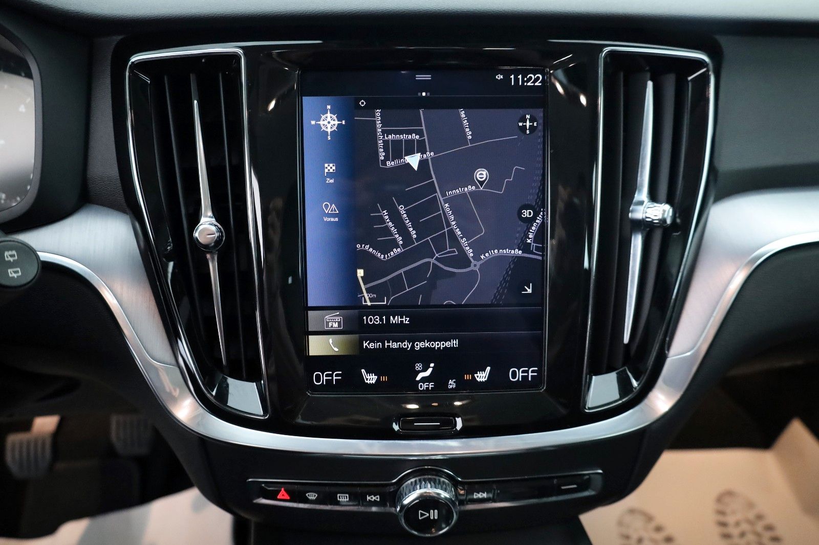Fahrzeugabbildung Volvo V60 Momentum Pro, T.Leder,Navi,LED,Kamera,SH