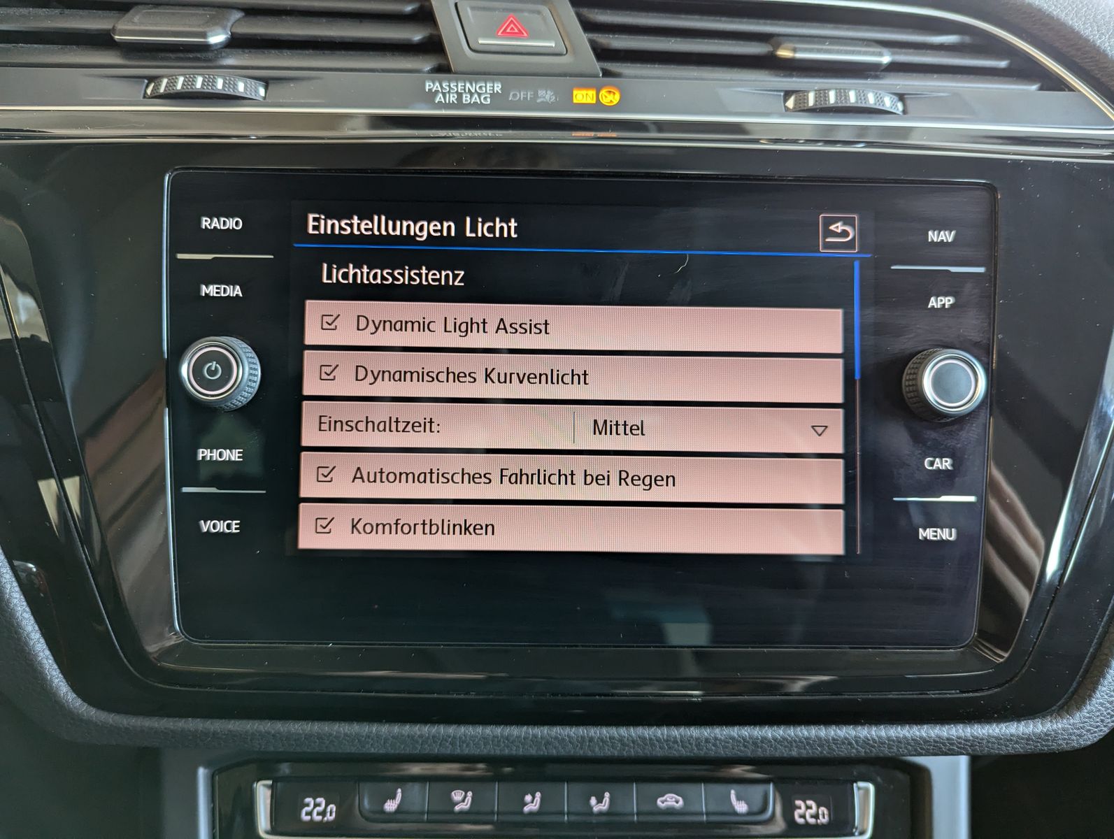 Fahrzeugabbildung Volkswagen Touran 2.0 TDI Highline ACC LED Assist+ Car-Net