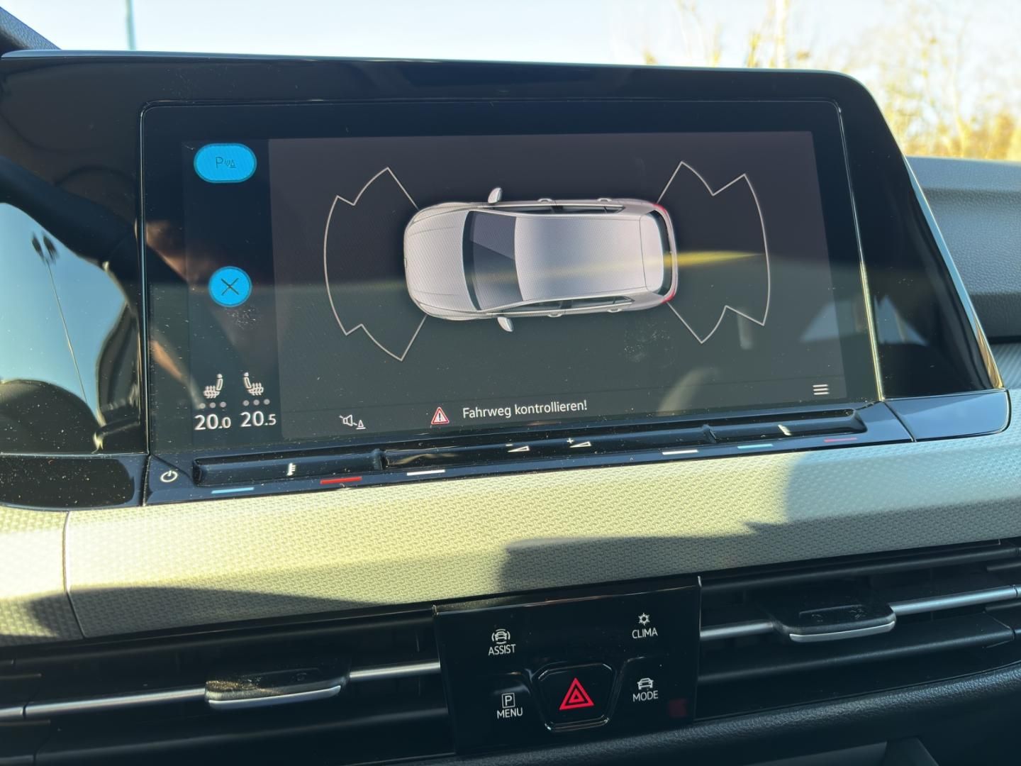 Fahrzeugabbildung Volkswagen Golf MOVE VIII MOVE 1.5l TSI,AHK,ACC,SH,Navi,LED