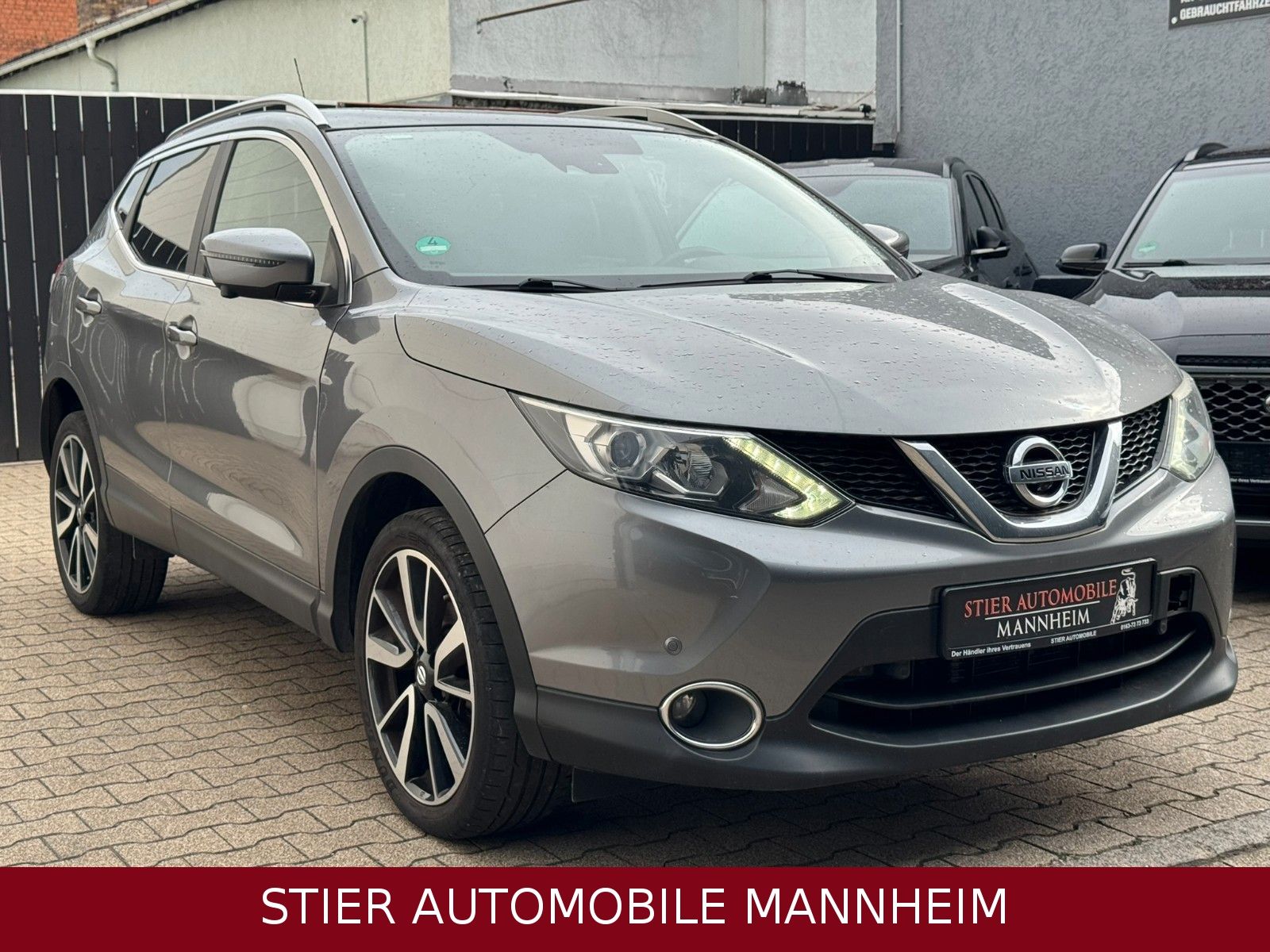 Nissan Qashqai - 1
