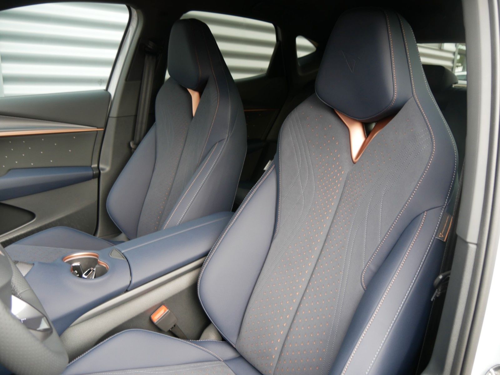Cupra Tavascan - Bild 12