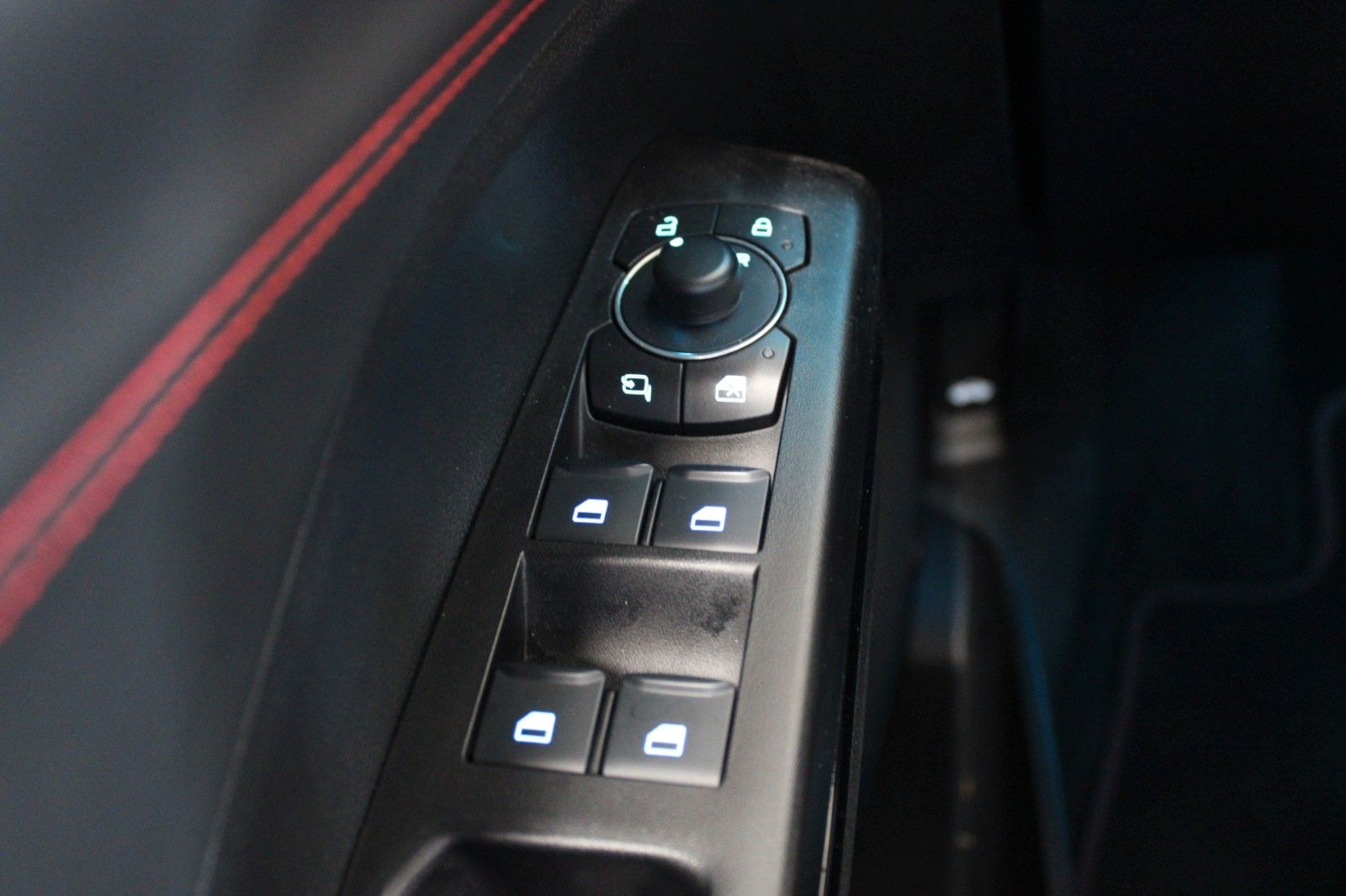 Fahrzeugabbildung Ford Puma MHEV ST-Line LED CAM el.Heckklappe WinterP.