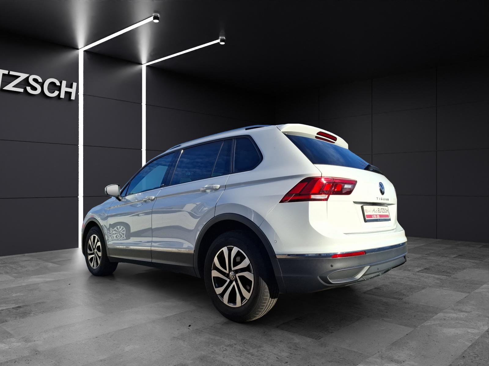 Volkswagen Tiguan TDI Active DSG Standhz Matrix Navi ACC SH, миниатюра 3