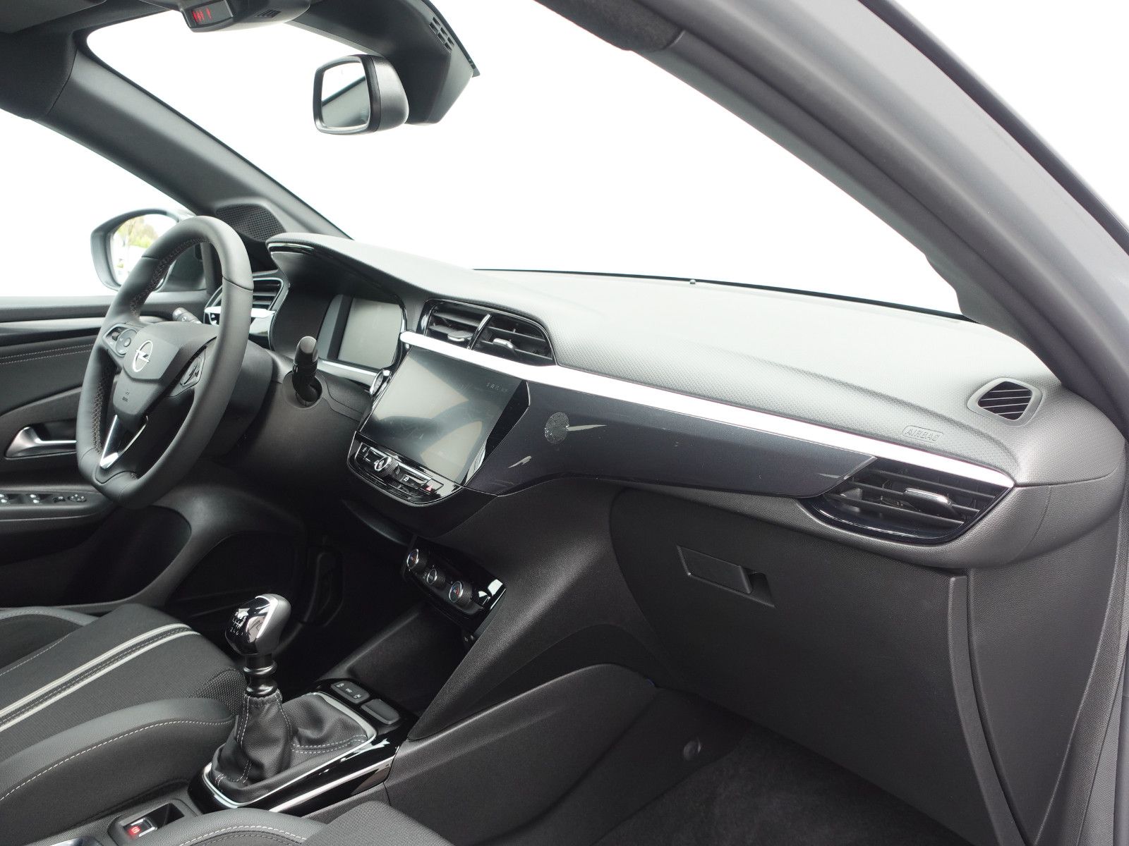 Fahrzeugabbildung Opel Corsa GS 1.2T,Navi,Kamer,LED,Sitzhzg,Allwetter