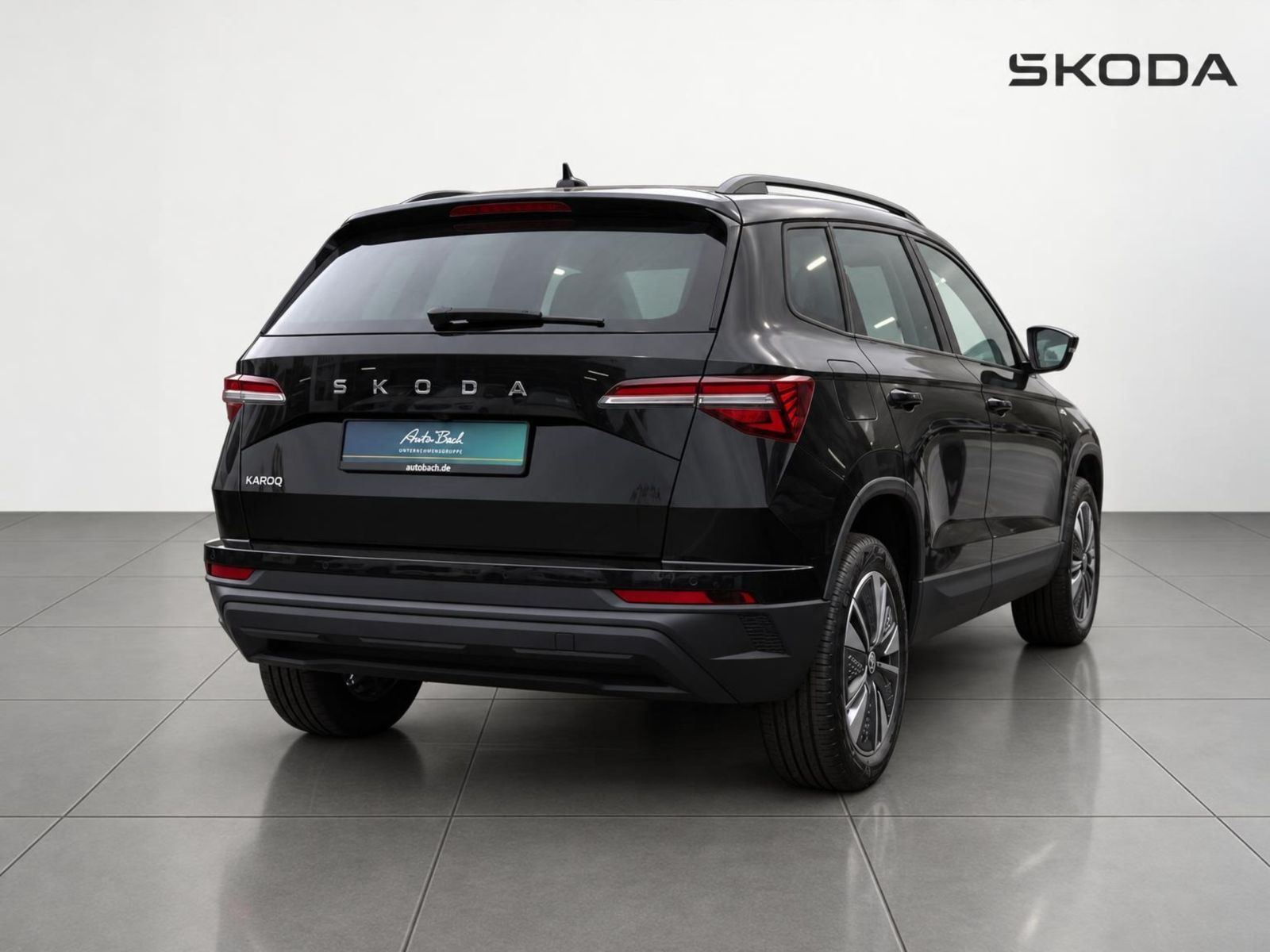 Skoda Karoq Tour 2,0 TDI DSG ACC AHK RFK NAVI KESSY imagem 3