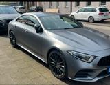 Mercedes-Benz CLS 220 d - - Mercedes-Benz CLS 220: Coupé