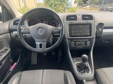 Volkswagen Golf - 11