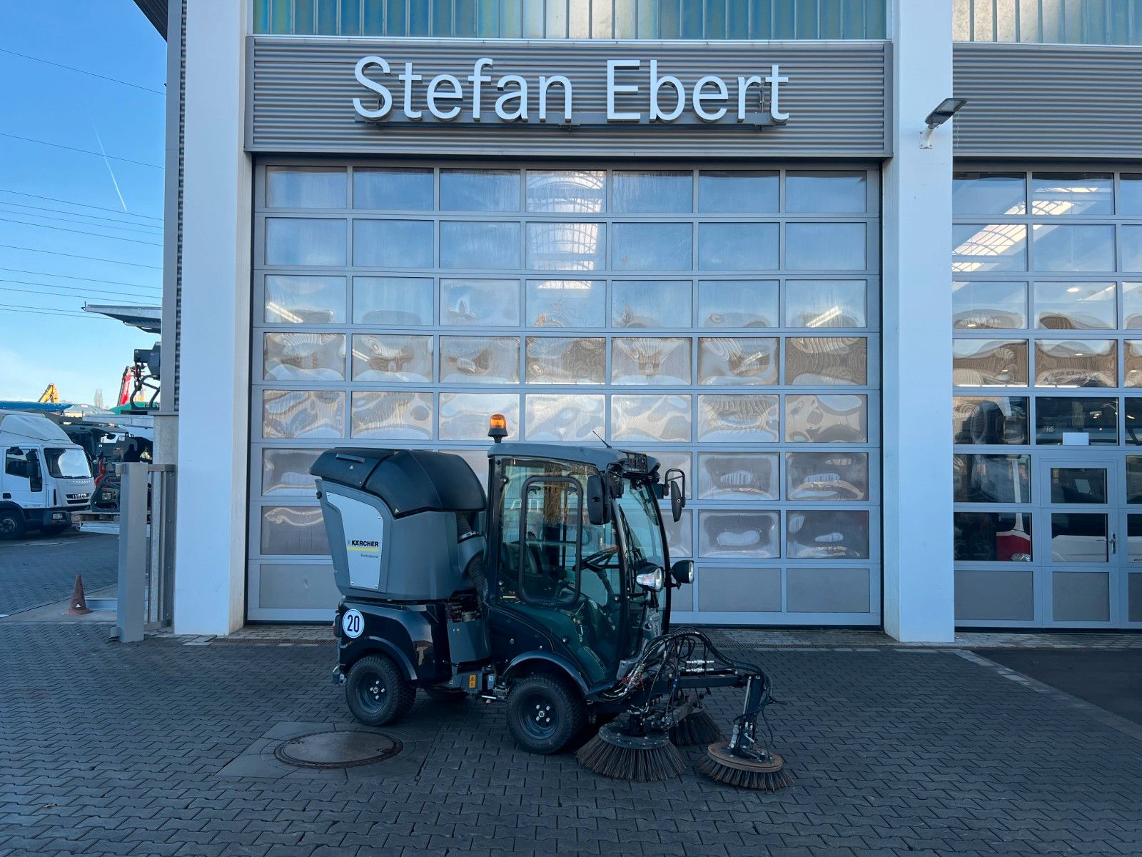 Fahrzeugabbildung Kaercher MIC C /  nur 197h! / Kehrmaschine / 2021