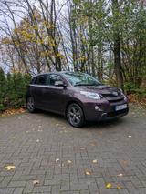 Toyota Zuverlässiger Toyota Urban Cruiser 1.33 Be... - Toyota Urban Cruiser mit Benzin-Antrieb