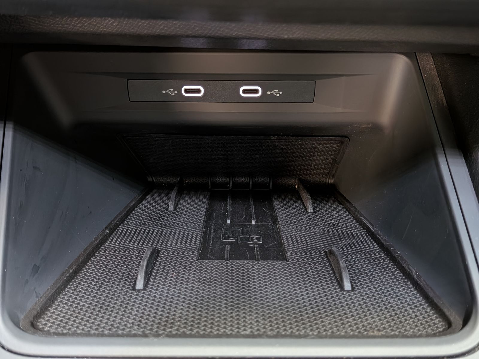 Fahrzeugabbildung CUPRA Leon 1.5 e-Hybrid MATRIX*ACC*EDGE*CARPLA*SoH100%