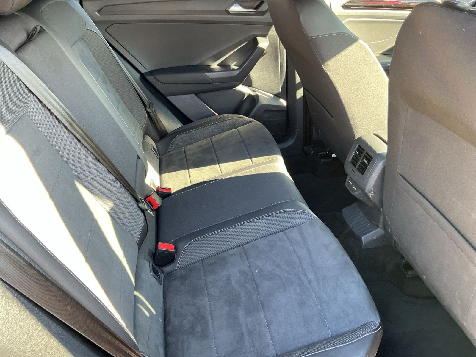 Volkswagen T-Roc - Bild 16