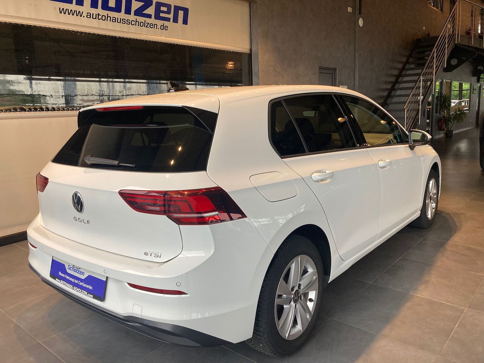 Volkswagen Golf 1.5 eTSI DSG 110 kW Life App ACC imagem 3