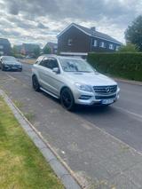 Mercedes-Benz Mercedes Benz ML 350 - gebrauchte Mercedes-Benz ML 350 aus dem Jahr 2011