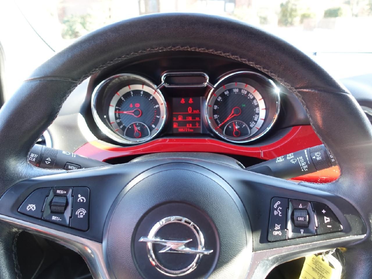 Fahrzeugabbildung Opel Adam Rocks 1,4 open Air