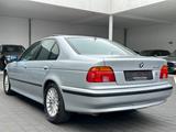 BMW 540i Aut. | Schiebedach | Leder | Xenon | Navi - BMW 540 in Kassel