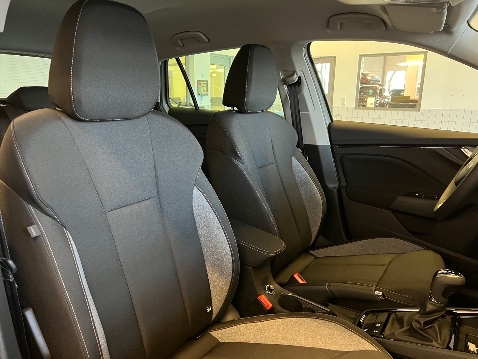 Fahrzeugabbildung SKODA Scala TOUR 1.0 TSI DSG *AHK, Black-Paket, Matrix