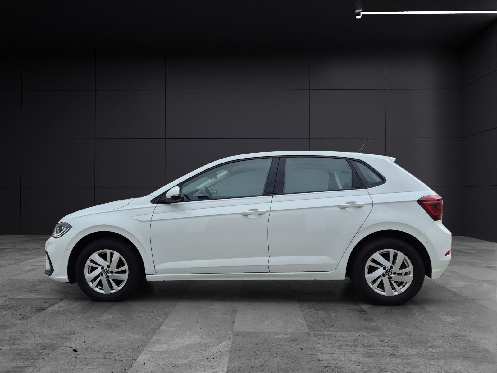 Fahrzeugabbildung Volkswagen Polo TSI Style DSG Matrix AHK AID ACC Park-Assis