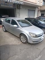 Opel Astra 1.3 CDTI 5 porte € 2.500 TRATTABILI . - Opel Astra aus 2006 mit Diesel-Antrieb: Limousine