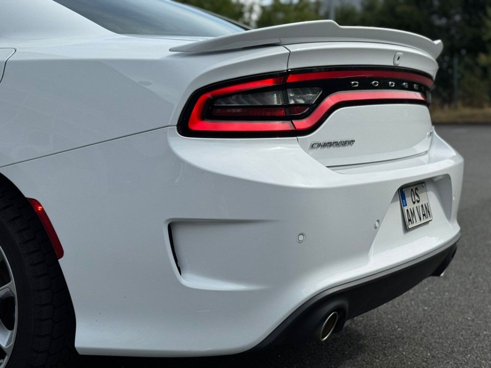 Fahrzeugabbildung Dodge Charger 2022er 3.6 GT 20" Kamera PDC Mwst.