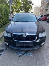 Skoda Superb 1.4 TSI Comfort Comfort NEU TÜV - Skoda Superb Comfort mit Benzin-Antrieb