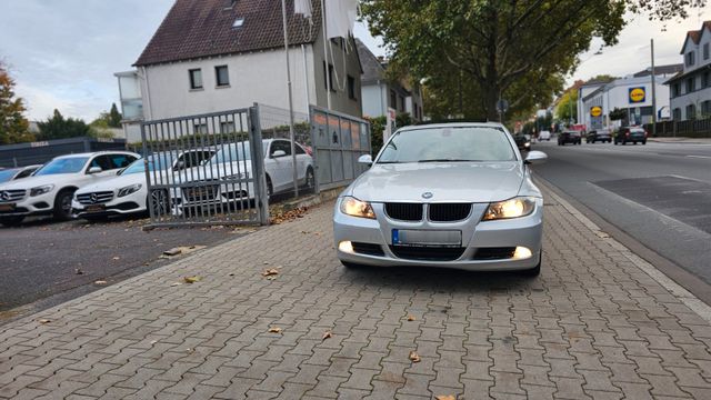 BMW 320i ,Klimaautom,6.Gang,ZV,MFL,PDC,SSD,Alufelgen