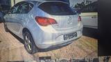 Opel Astra J Lim. 5-trg. Selection - Opel Astra: Selection