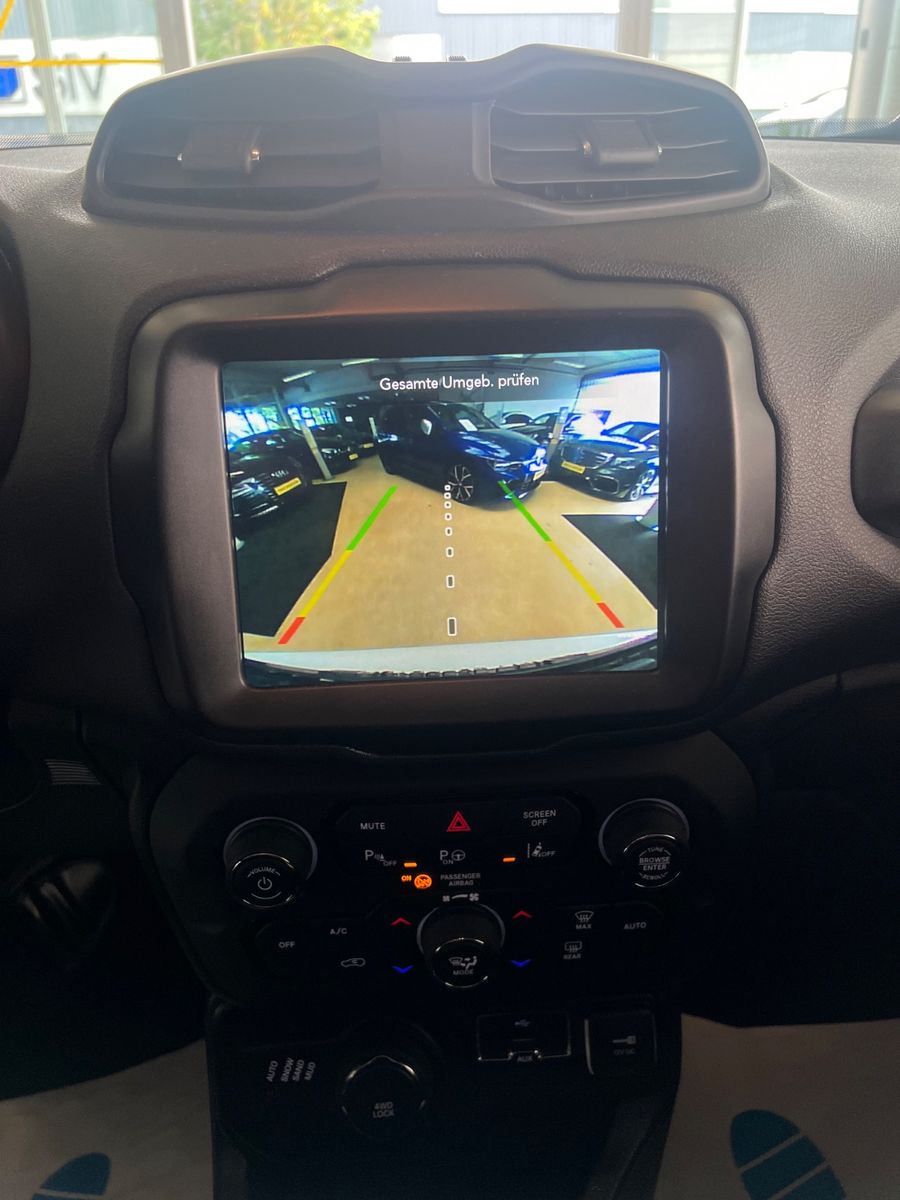 Fahrzeugabbildung Jeep Renegade Limited 4WD * AUTOMATIK *KAMERA*