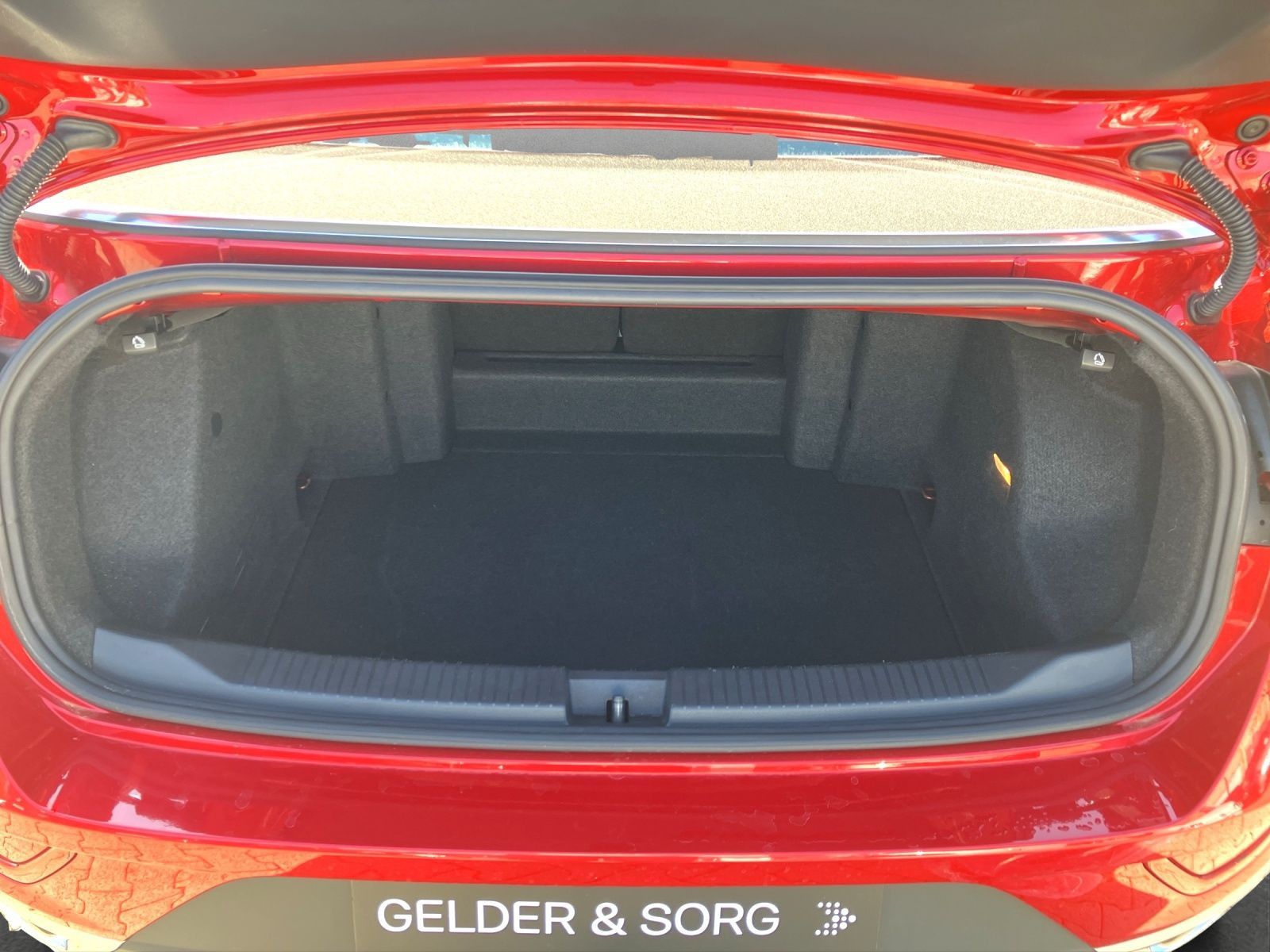 Volkswagen T-Roc - Bild 10