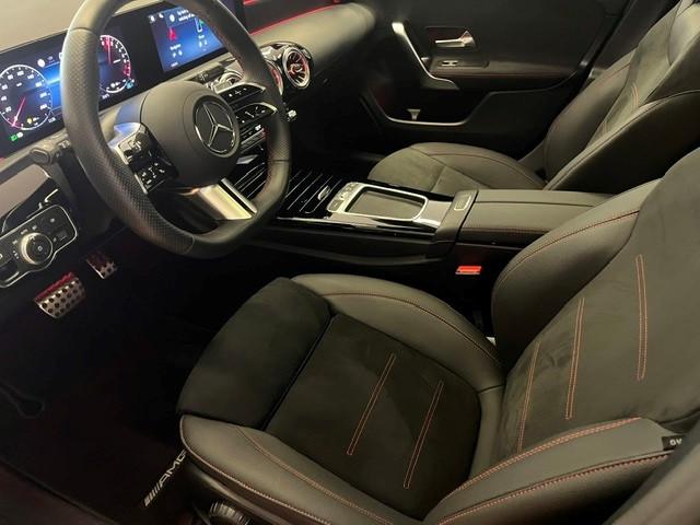 Mercedes-Benz A 250e AMG-Line Panorama Distronic Keyless Go