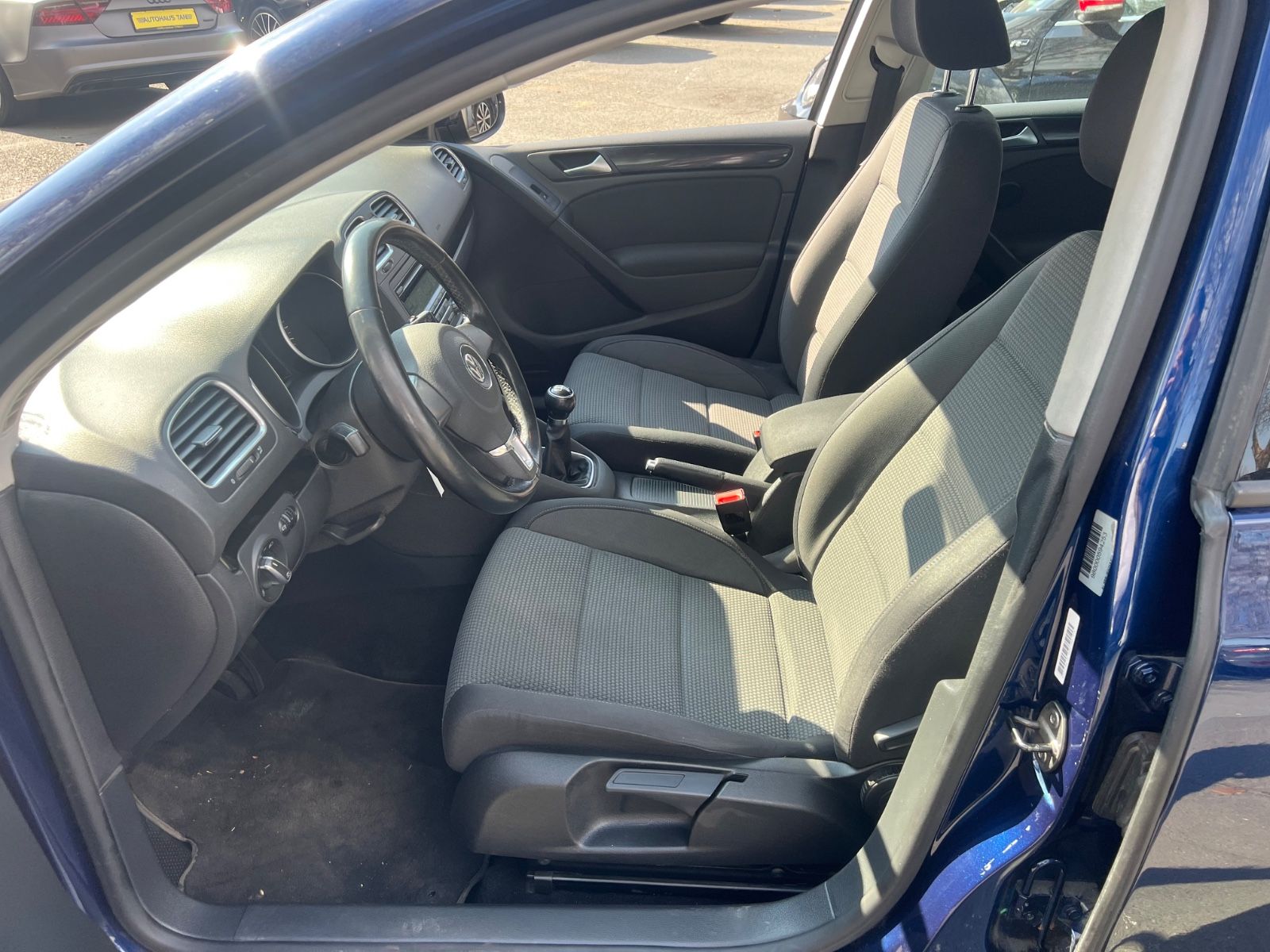 Fahrzeugabbildung Volkswagen Golf VI 1.4 TSI Comfortline *SCHECKHEFT BEI VW*